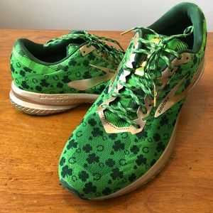 Brooks Limited Edition Launch 6 Shamrock shoes
